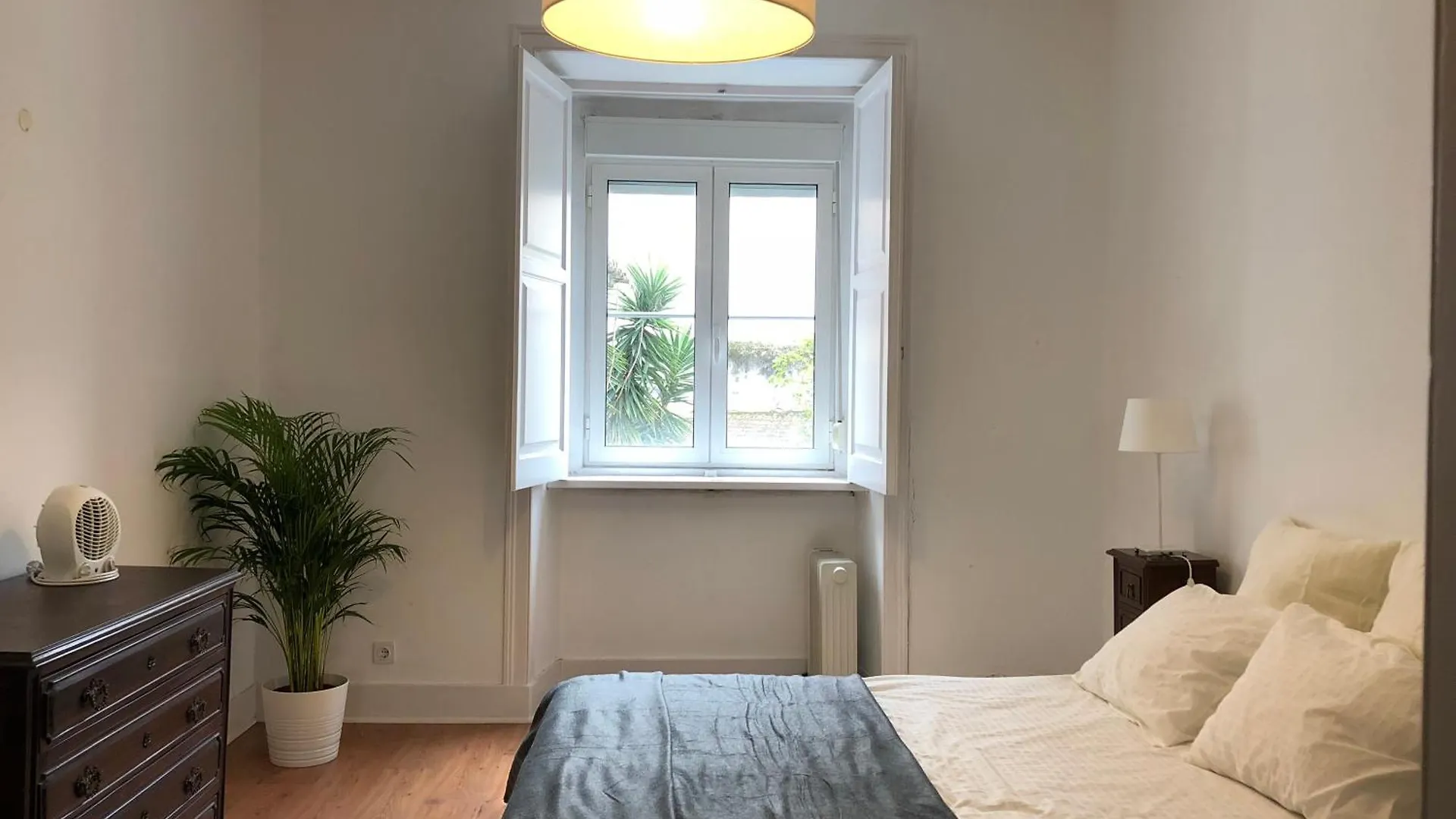 Charming 2 Bedroom Apartment - Bairro Alto, Principe Real Lisbon